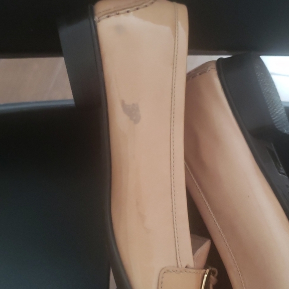 Stuart Weitzman Shoes With A Tassel - Picture 9 of 10